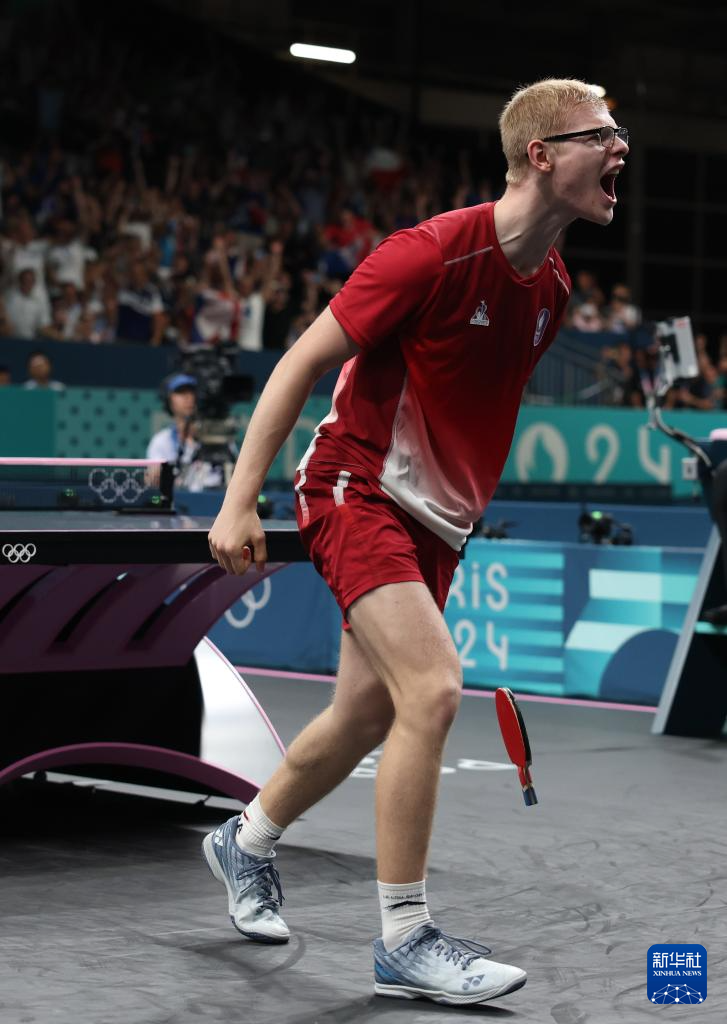 向着充满希 向着充满希